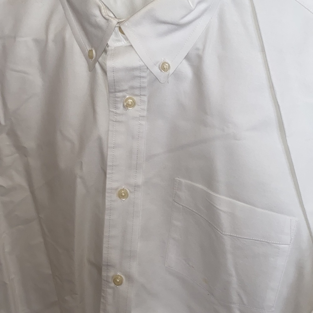 Button down - Picture 2 of 4